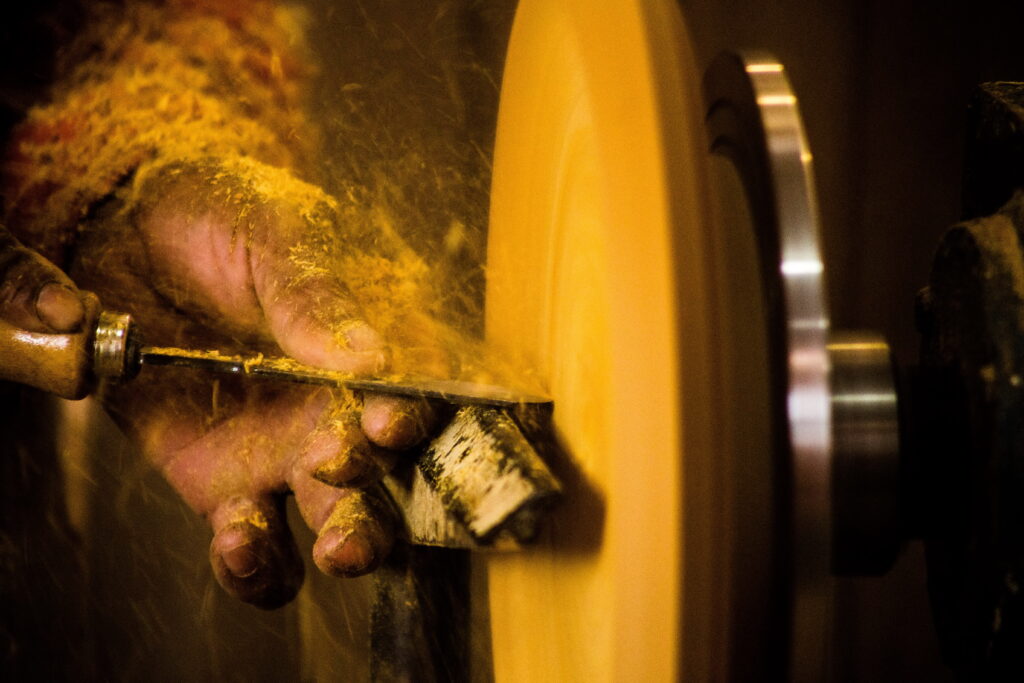 Manejo florestal em parceria com BVRio projeta trabalho com artesãos na Flona Tapajós para o mundo