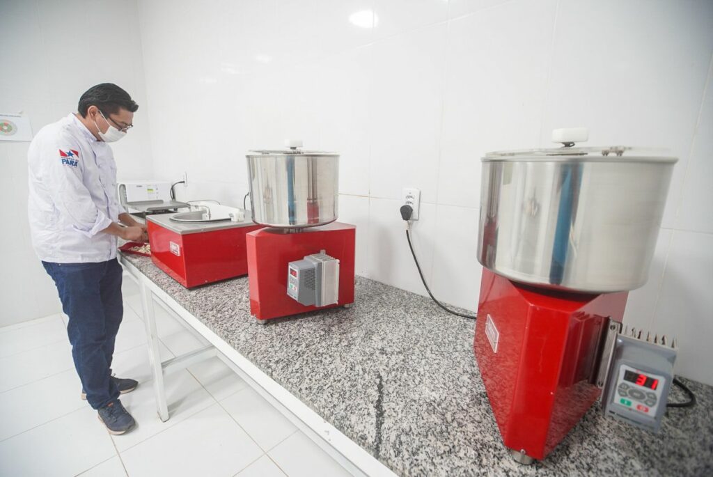 Tomé-Açu ganha Escola-Indústria do Chocolate, a quinta unidade do Pará