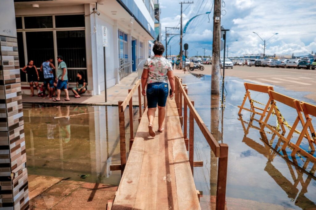 Cheia mais fraca do Rio Tapajós, registrada em 2023, está diretamente ligada ao desmatamento