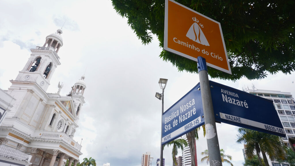 Prefeitura de Belém instala placas pela cidade para identificar percurso oficial do Círio de Nazaré