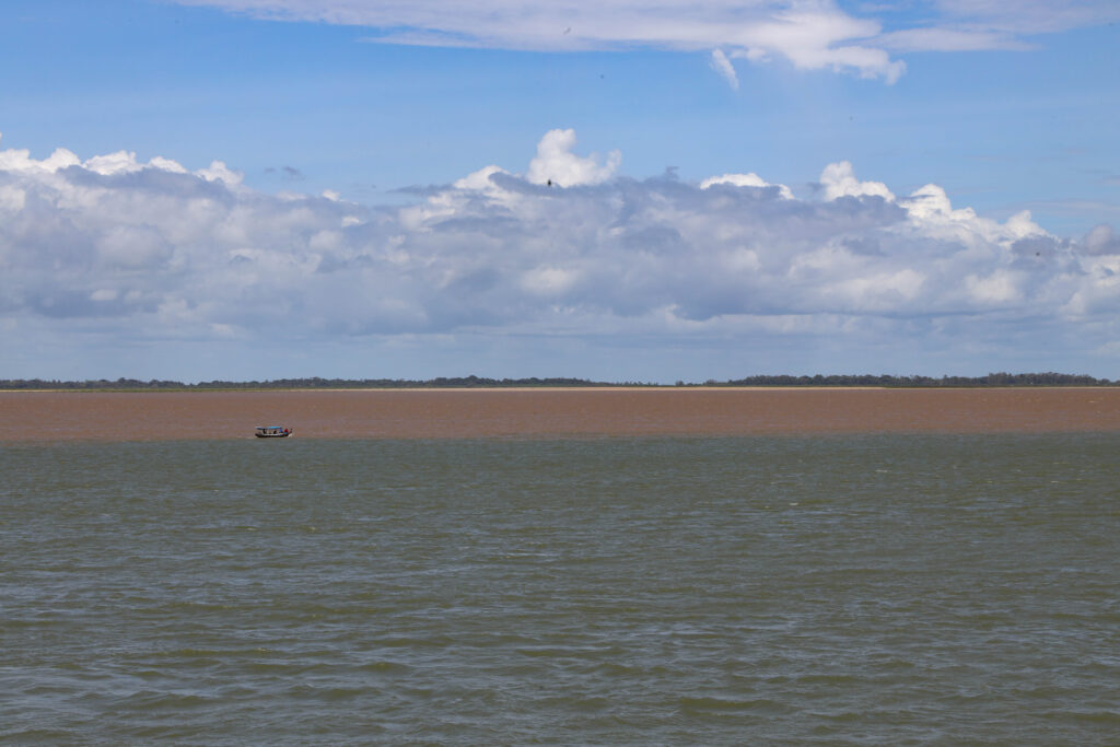 Fortes chuvas e aumento do nível do Rio Tapajós geram alerta no oeste do Pará